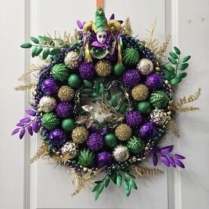 Festive Mardi Gras Wreath with Green, Purple, and Gold Accents